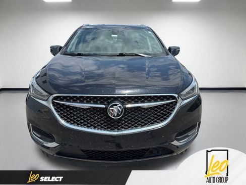Used 2021 Buick Enclave Avenir w/ Avenir Technology Package AWD/4WD image 2