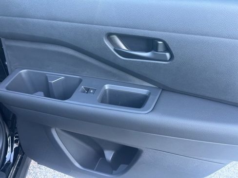 New 2026 Nissan Pathfinder S image 22