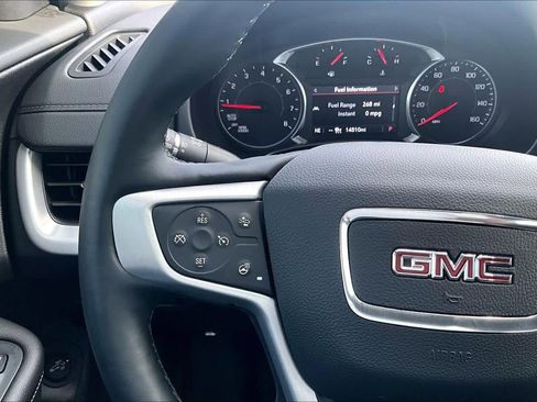 Used 2024 GMC Terrain SLT w/ Tech Package image 22