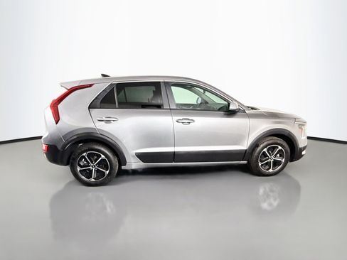 Used 2026 Kia Niro LX FWD image 11
