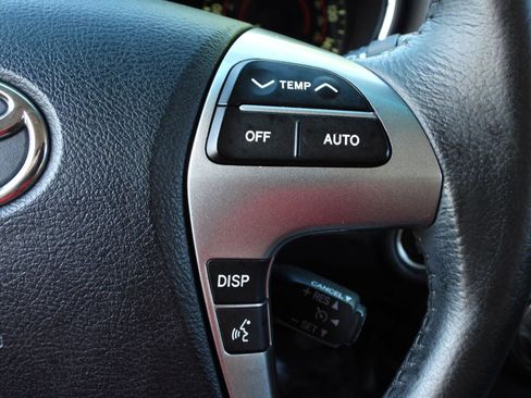Used 2013 Toyota Highlander Limited FWD image 72