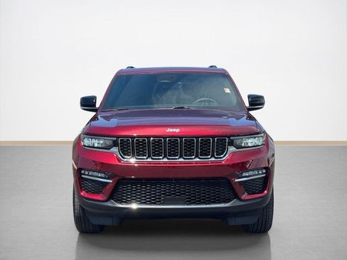 Used 2025 Jeep Grand Cherokee Limited w/ Trailer Tow Package AWD/4WD image 2