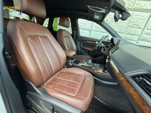 Used 2018 Audi Q5 2.0T Premium w/ Convenience Package image 38