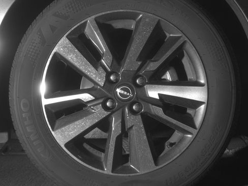 Used 2025 Nissan Versa SV image 13