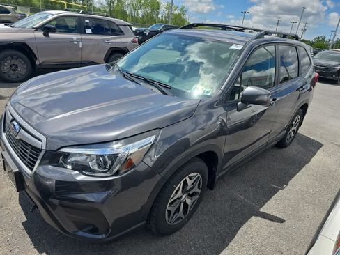 Used 2020 Subaru Forester Premium AWD/4WD image 4