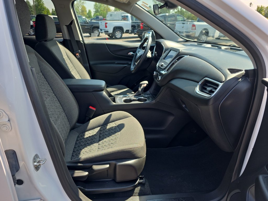 Used 2024 Chevrolet Equinox LT AWD/4WD image 23