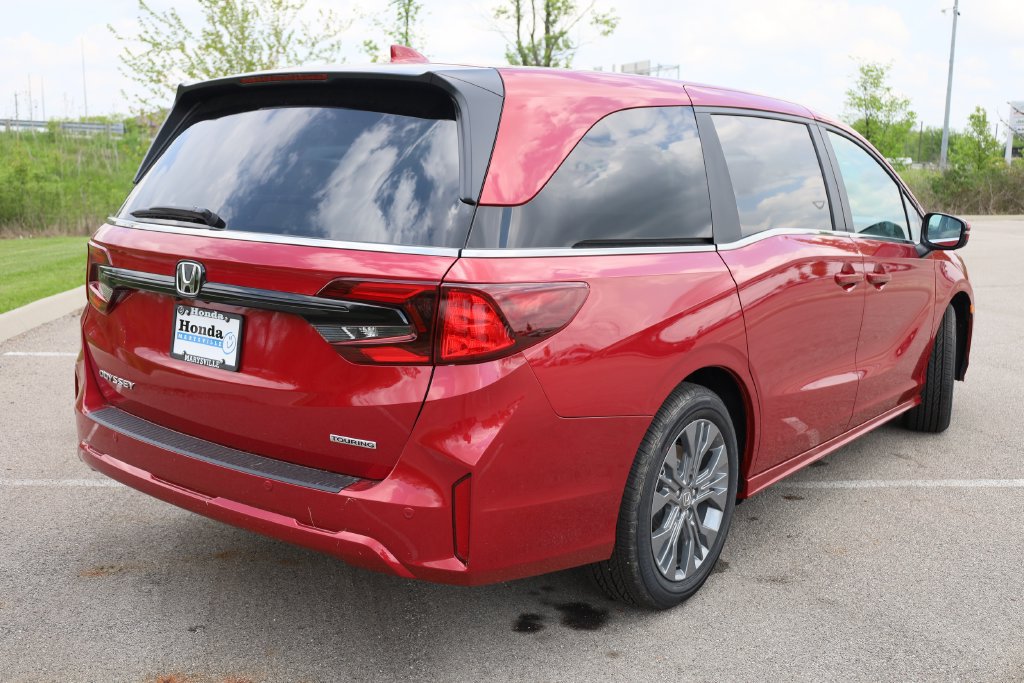 New 2027 Honda Odyssey Touring image 6