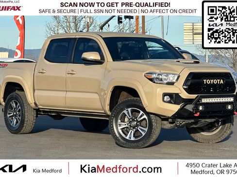 Used 2016 Toyota Tacoma TRD Sport w/ Towing Package image 1