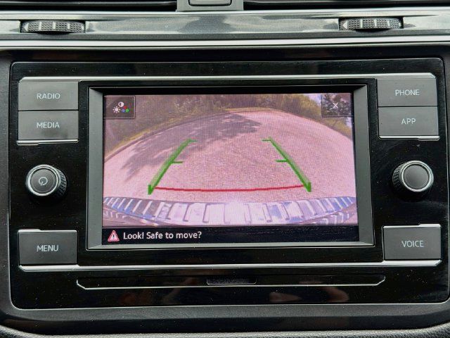 Used 2023 Volkswagen Tiguan S FWD image 31