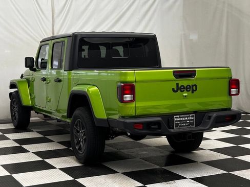 New 2025 Jeep Gladiator Sport AWD/4WD image 5
