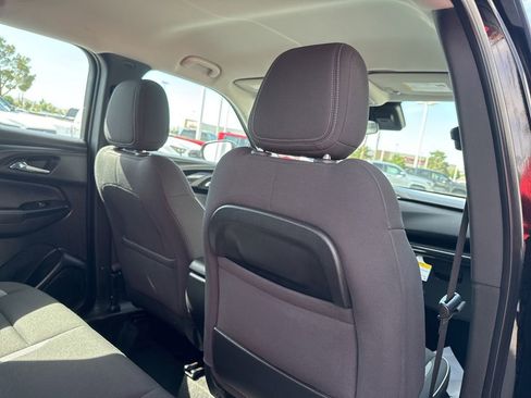 Used 2023 Chevrolet TrailBlazer LS FWD image 22