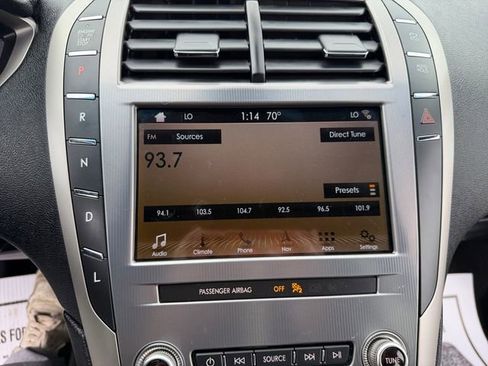 Used 2019 Lincoln MKZ Reserve FWD image 24