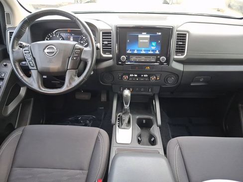 Used 2022 Nissan Frontier SV RWD image 8