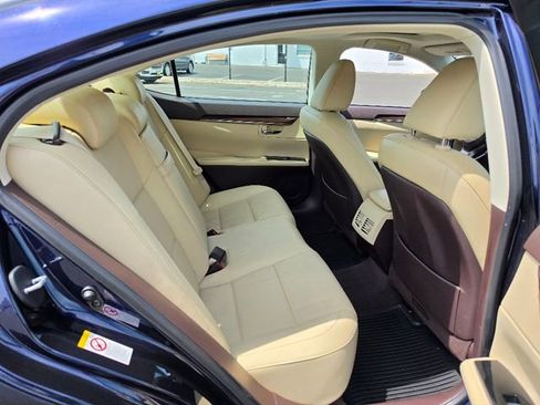 Used 2016 Lexus ES 350 w/ Navigation System Package FWD image 14