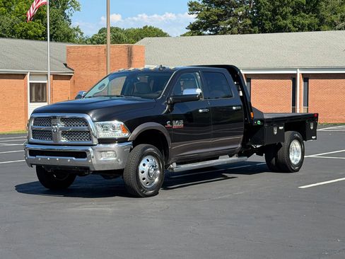 Used 2018 RAM 3500 Laramie AWD/4WD image 1
