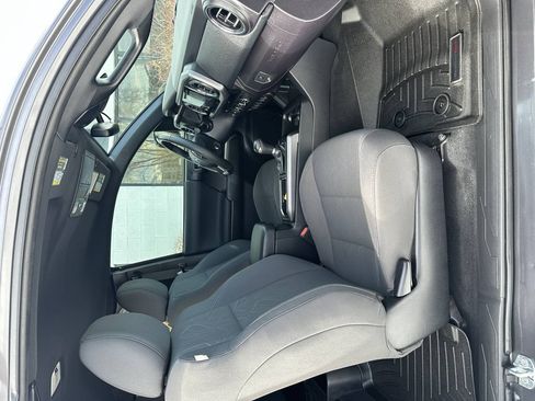 Used 2018 Toyota Tacoma TRD Sport w/ Technology Package AWD/4WD image 24