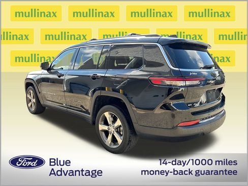 Used 2022 Jeep Grand Cherokee L Limited AWD/4WD image 3
