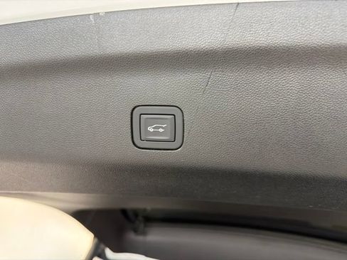 Used 2026 GMC Yukon XL Elevation w/ LPO, Floor Liner Package AWD/4WD image 23