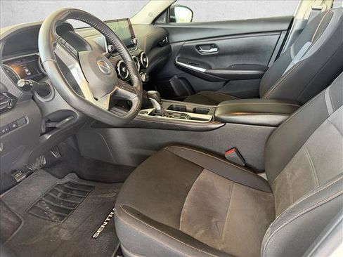 Used 2022 Nissan Sentra SR FWD image 9