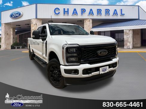 Certified 2025 Ford F250 XLT w/ Black Appearance Package AWD/4WD image 24