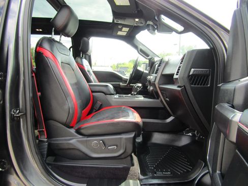 Used 2016 Ford F150 Lariat w/ Equipment Group 502A Luxury AWD/4WD image 13