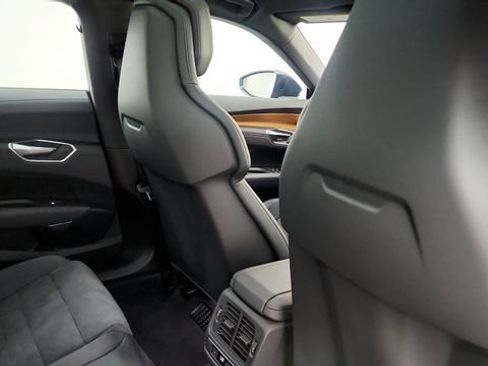 Used 2023 Audi e-tron GT Premium Plus AWD/4WD image 45
