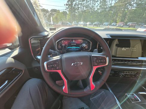 New 2026 Chevrolet Silverado 1500 LT Trail Boss w/ Safety Package AWD/4WD image 16