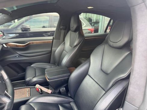 Used 2017 Tesla Model X 75D AWD/4WD image 25