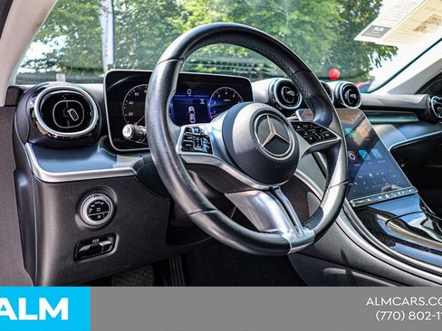 Used 2025 Mercedes-Benz C 300 Sedan image 21
