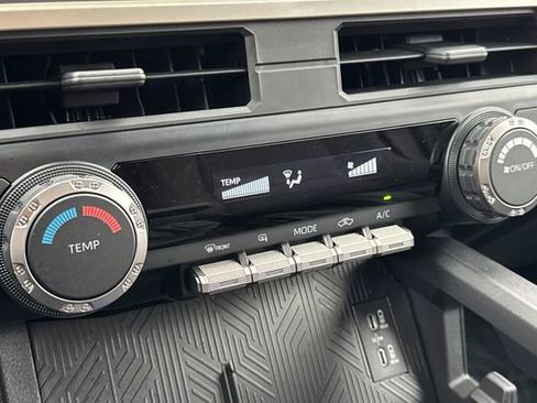 Used 2025 Toyota Tacoma SR5 image 28