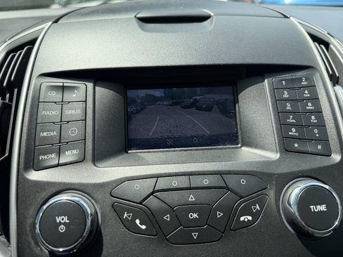 Used 2015 Ford Edge SEL FWD image 27