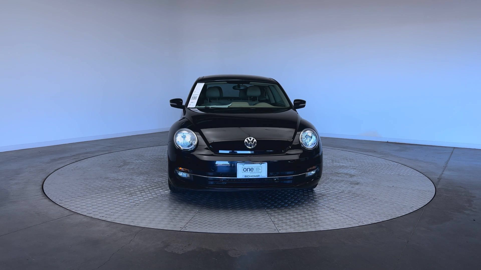 Used 2013 Volkswagen Beetle 2.0T FWD image 3