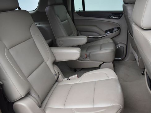 Used 2019 GMC Yukon XL SLT w/ Premium Edition image 35