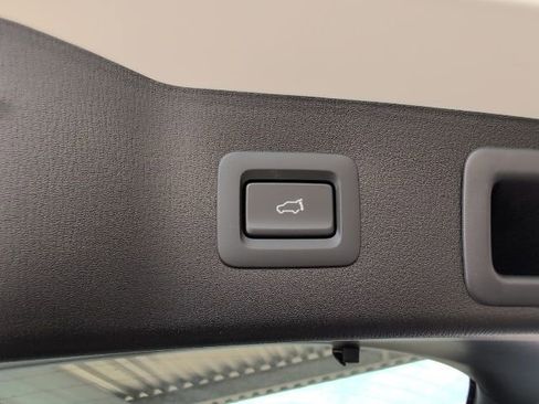 Used 2025 MAZDA CX-5 AWD 2.5 S w/ Preferred Package image 17