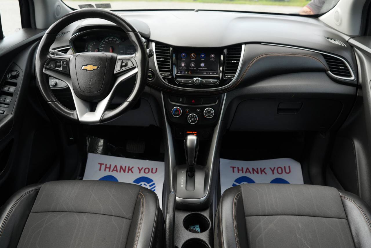 Used 2022 Chevrolet Trax LT w/ LT Convenience Package AWD/4WD image 13