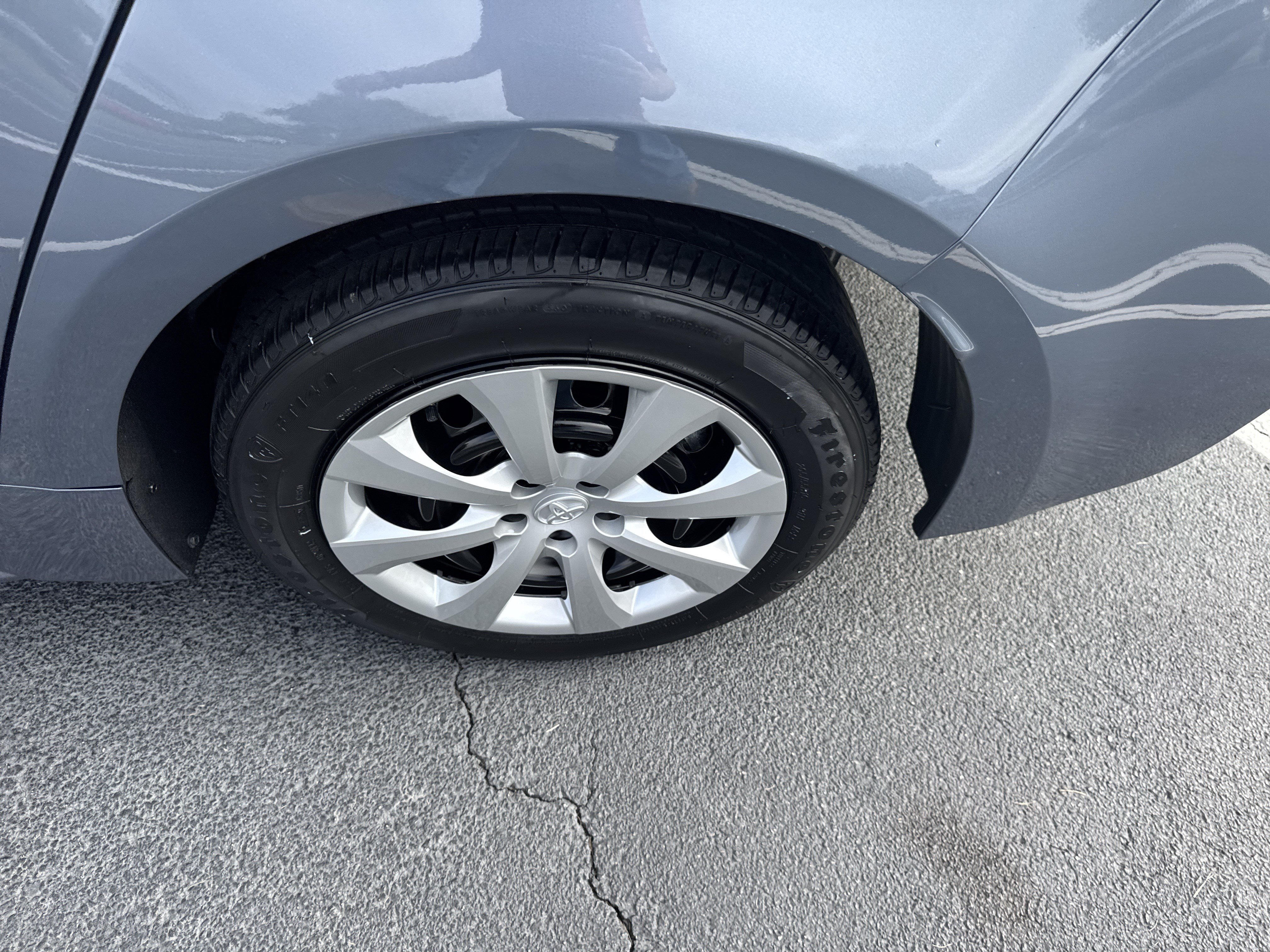 Used 2025 Toyota Corolla LE FWD image 12
