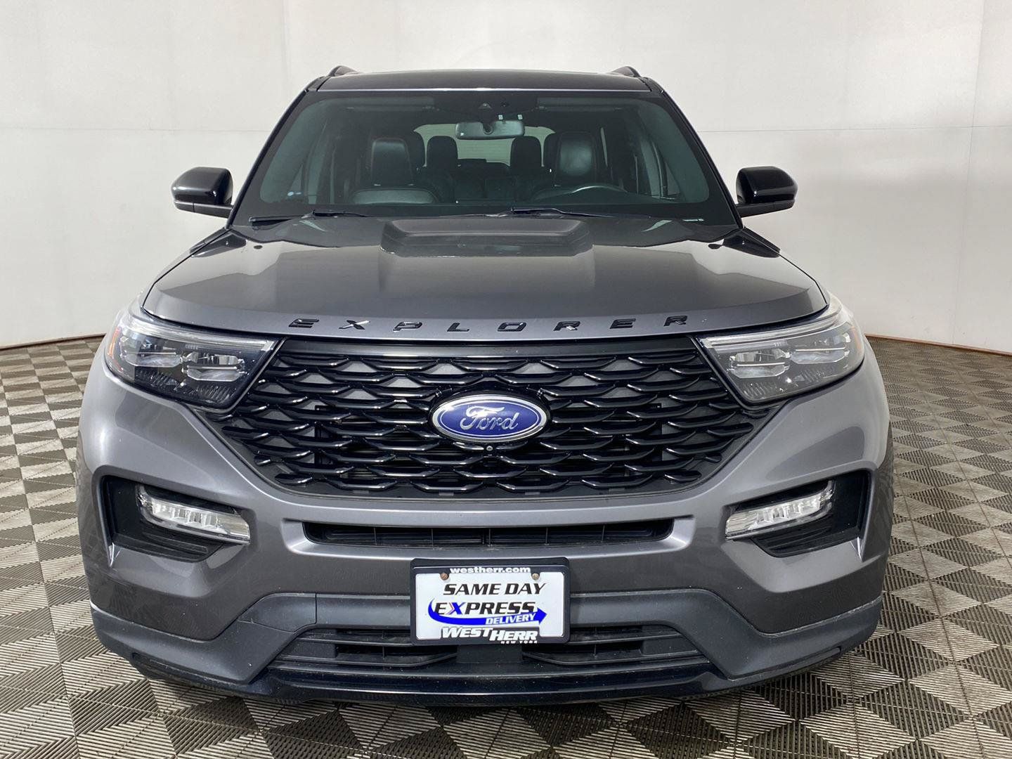 Used 2022 Ford Explorer ST-Line w/ Class IV Trailer Tow Package AWD/4WD image 2