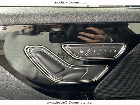 New 2026 Lincoln Aviator AWD image 38