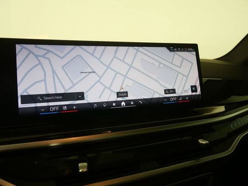 Used 2025 BMW X5 xDrive40i w/ M Sport Package image 22