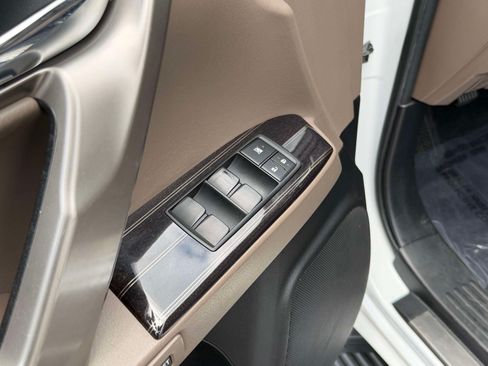 Used 2021 Lexus GX 460 Premium w/ Premium Package AWD/4WD image 19