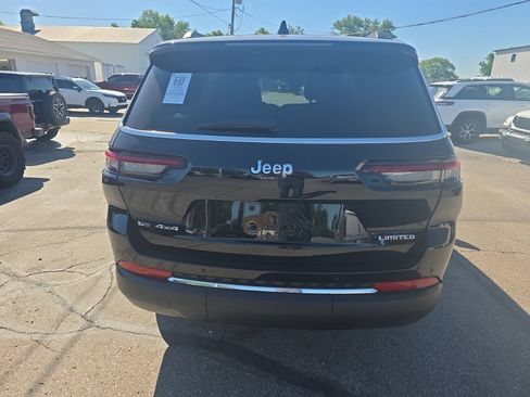 Used 2023 Jeep Grand Cherokee L Limited AWD/4WD image 6