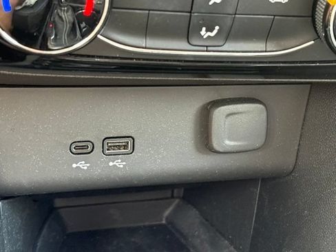 Used 2025 Buick Encore GX Sport Touring AWD/4WD image 16