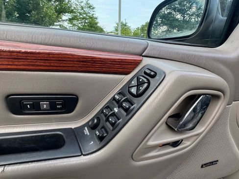 Used 1999 Jeep Grand Cherokee Limited image 10