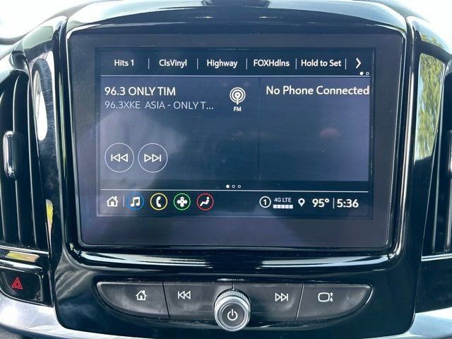 Used 2023 Chevrolet Traverse LT FWD image 22