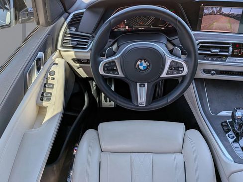 Used 2022 BMW X5 sDrive40i w/ M Sport Package image 16