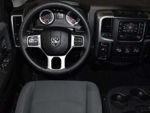 Used 2022 RAM 1500 Classic SLT image 14