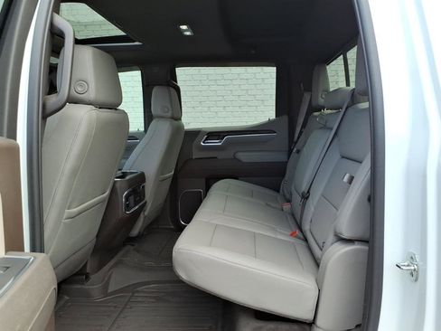 Used 2026 GMC Sierra 1500 SLT w/ SLT Premium Plus Package image 13