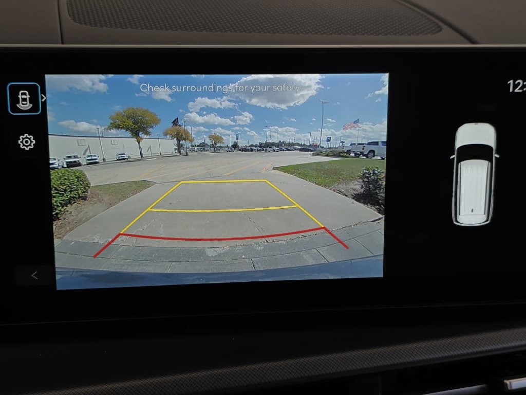 Used 2026 Hyundai Santa Fe SEL FWD image 23