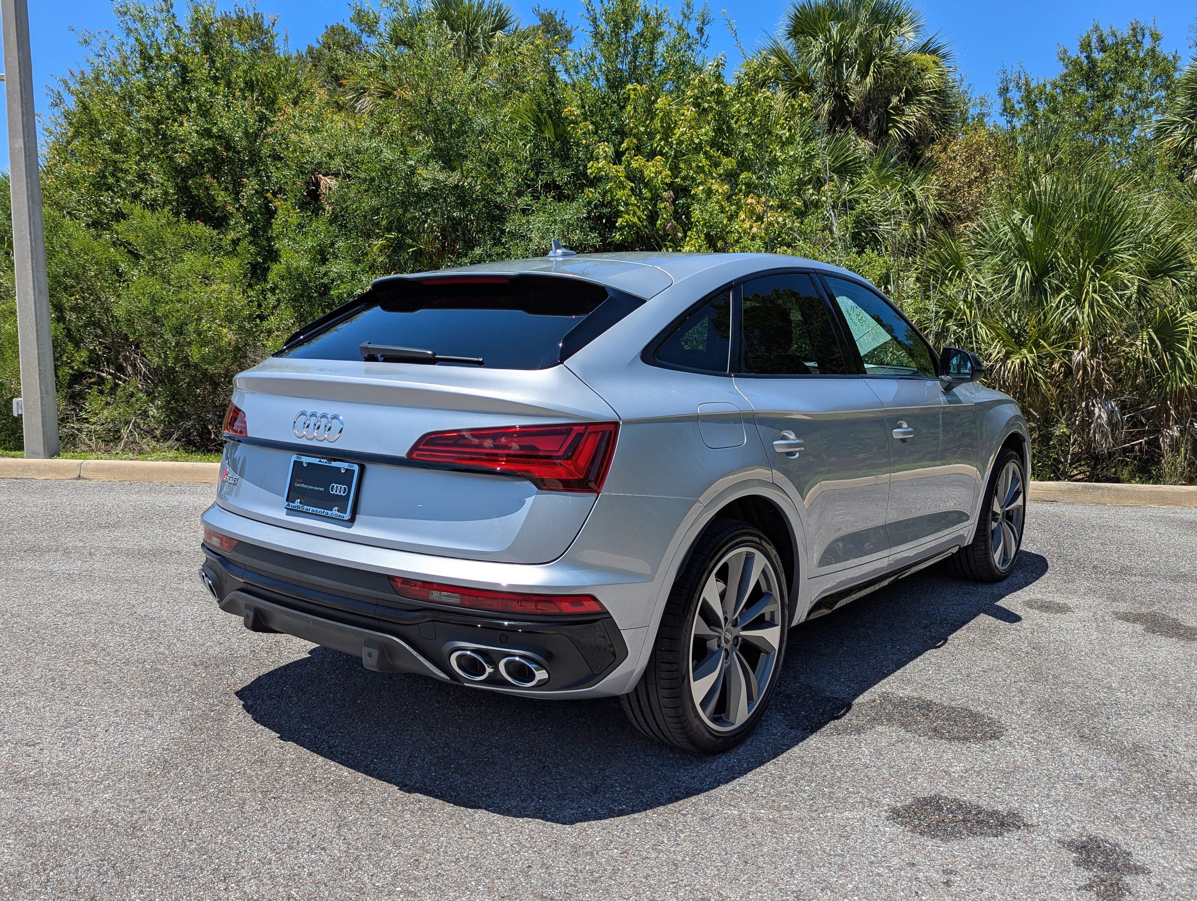 Certified 2024 Audi SQ5 Premium Plus AWD/4WD image 7
