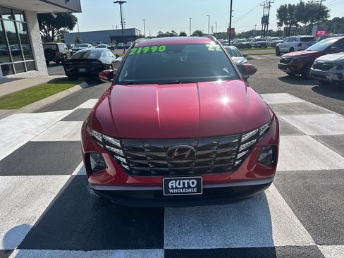 Used 2022 Hyundai Tucson SEL w/ Convenience + Premium Package AWD/4WD image 2